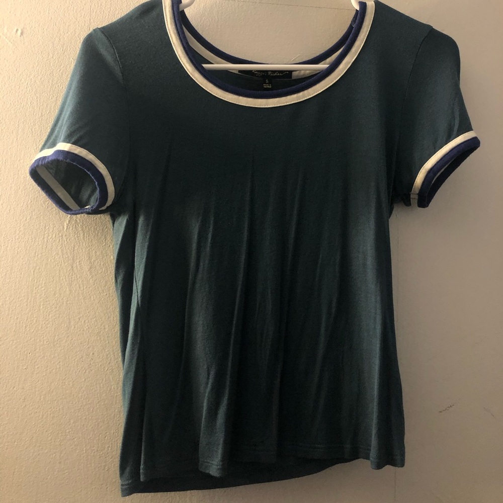 Simple Tee; stretchy
